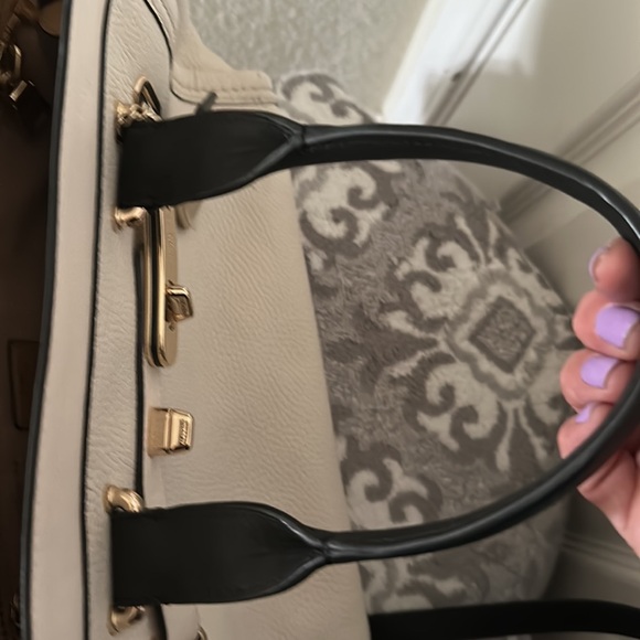 NWOT Coach cream with black Leather carryall - Picture 13 of 15